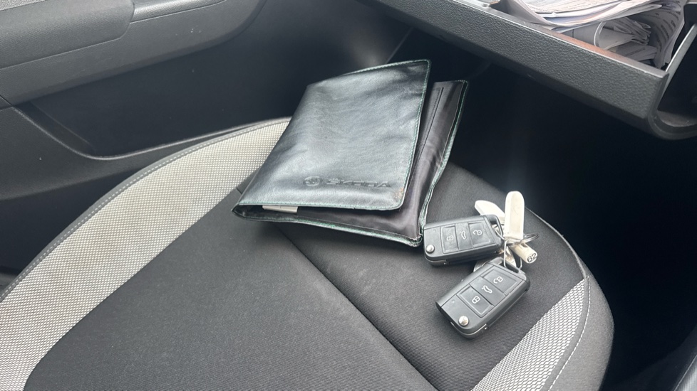 Skoda Fabia 1.2 TSI 90 SE 5dr Petrol Hatchback - Image 19