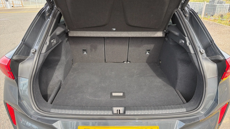 CUPRA Terramar 1.5 eTSI 150 V2 5dr DSG Petrol Hatchback - Image 4