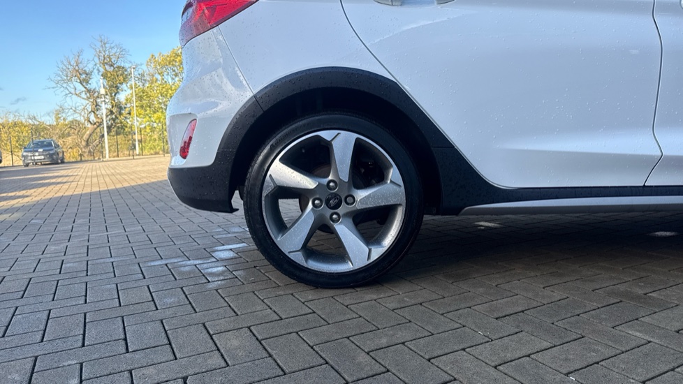 Ford Fiesta 1.0 EcoBoost Hybrid mHEV 125 Active Edition 5dr Petrol Hatchback - Image 7