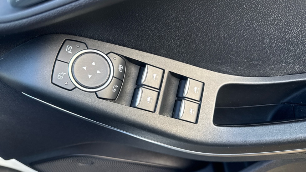 Ford Fiesta 1.0 EcoBoost Hybrid mHEV 125 Active Edition 5dr Petrol Hatchback - Image 32
