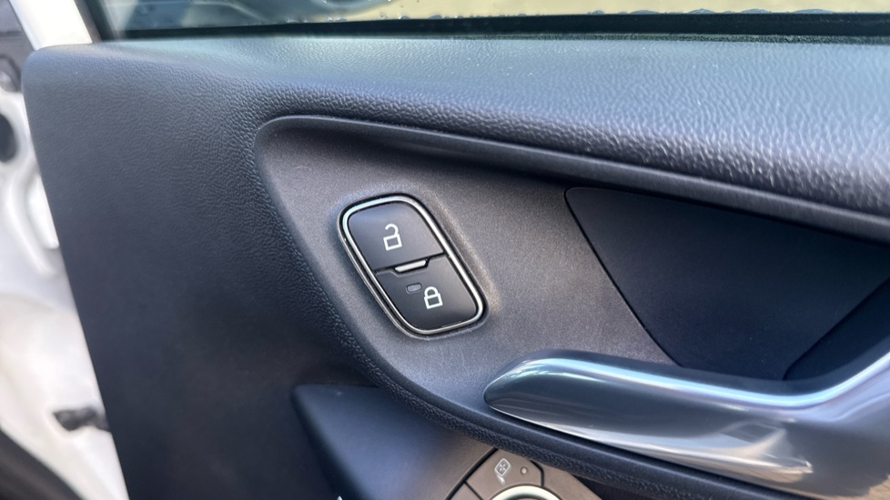 Ford Fiesta 1.0 EcoBoost Hybrid mHEV 125 Active Edition 5dr Petrol Hatchback - Image 33