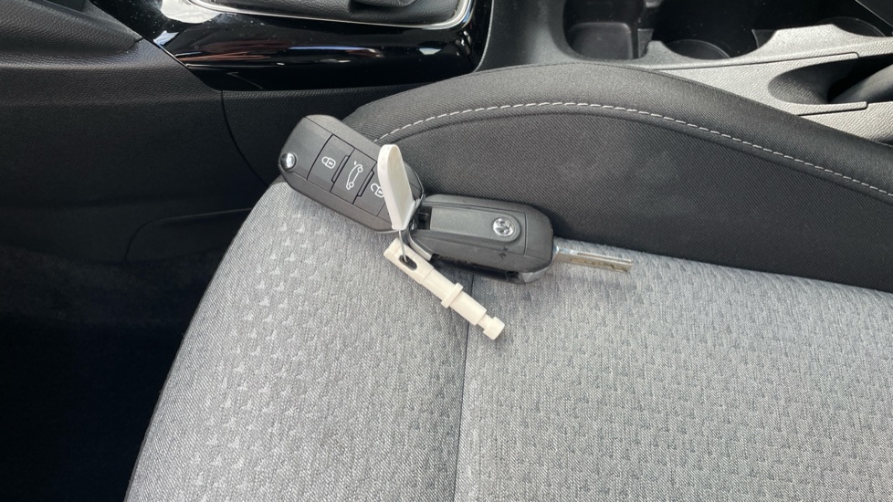 Vauxhall Corsa 1.2 Design 5dr Petrol Hatchback - Image 20