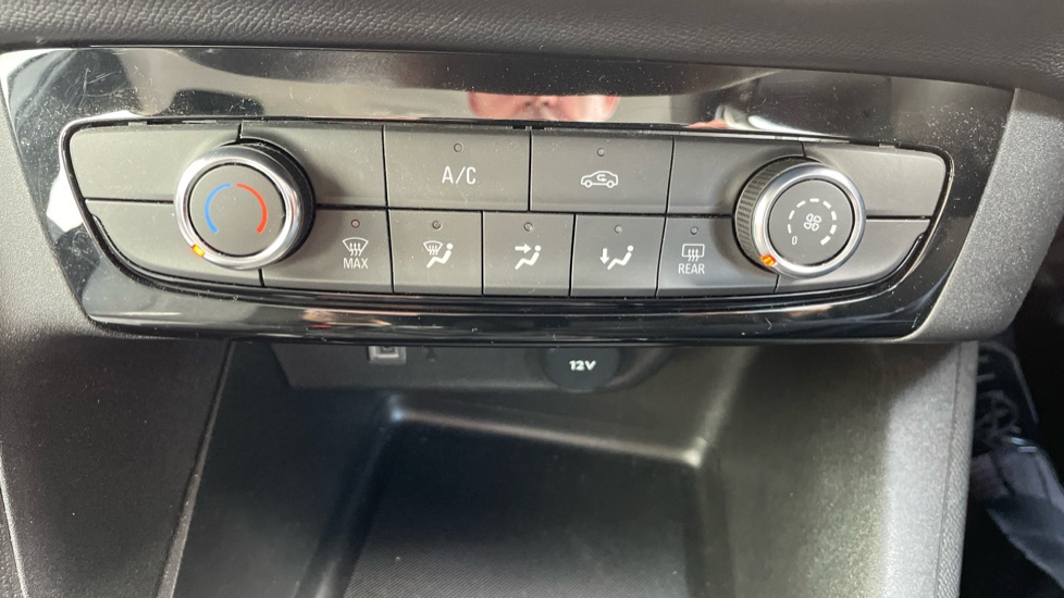 Vauxhall Corsa 1.2 Design 5dr Petrol Hatchback - Image 34