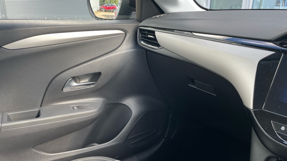 Vauxhall Corsa 1.2 Design 5dr Petrol Hatchback - Image 40