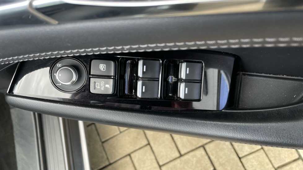 Mazda 6 2.0 Skyactiv-G Sport 4dr Petrol Saloon - Image 27