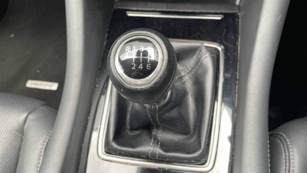 Mazda 6 2.0 Skyactiv-G Sport 4dr Petrol Saloon - Image 44