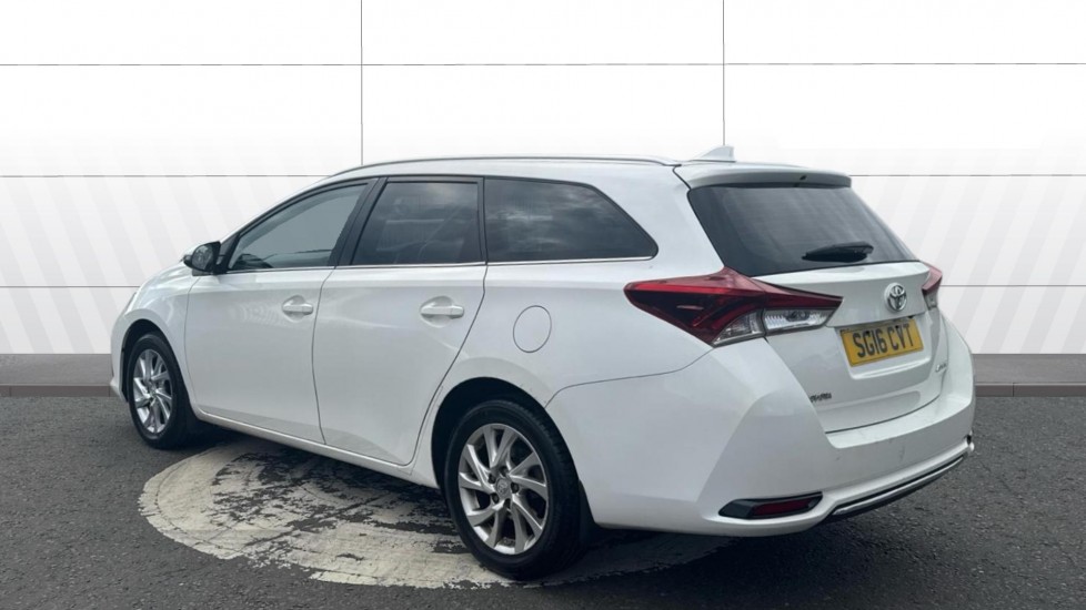 Toyota Auris 1.2T Icon 5dr Petrol Estate - Image 2