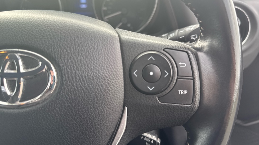 Toyota Auris 1.2T Icon 5dr Petrol Estate - Image 24