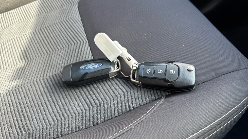 Ford KA+ 1.2 85 Zetec Black Edition 5dr Petrol Hatchback - Image 20