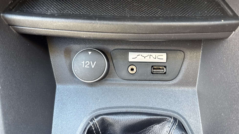 Ford KA+ 1.2 85 Zetec Black Edition 5dr Petrol Hatchback - Image 38