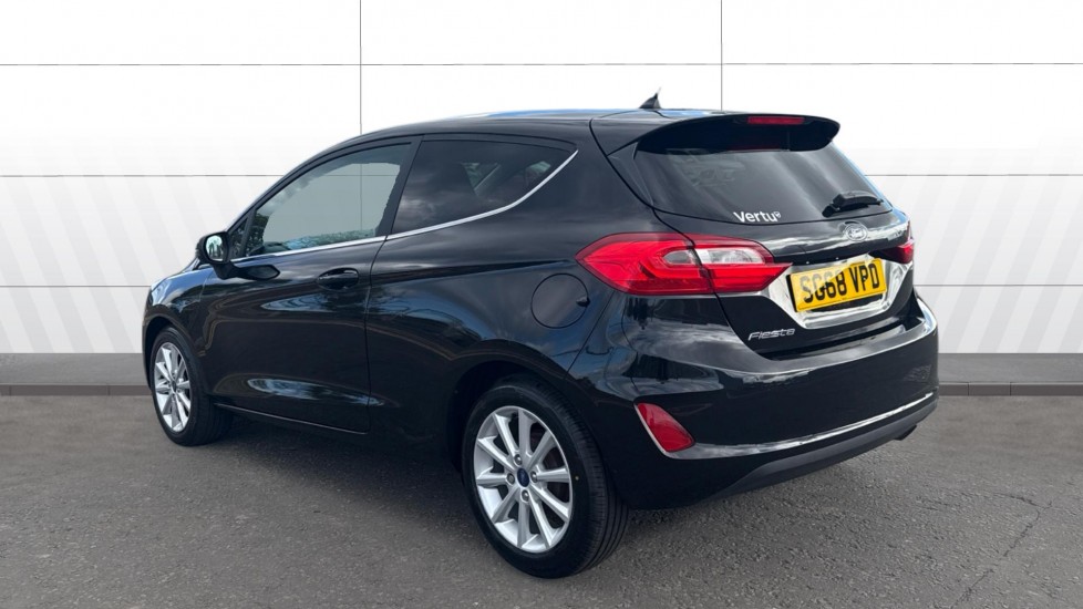 Ford Fiesta 1.0 EcoBoost Titanium 3dr Petrol Hatchback - Image 2