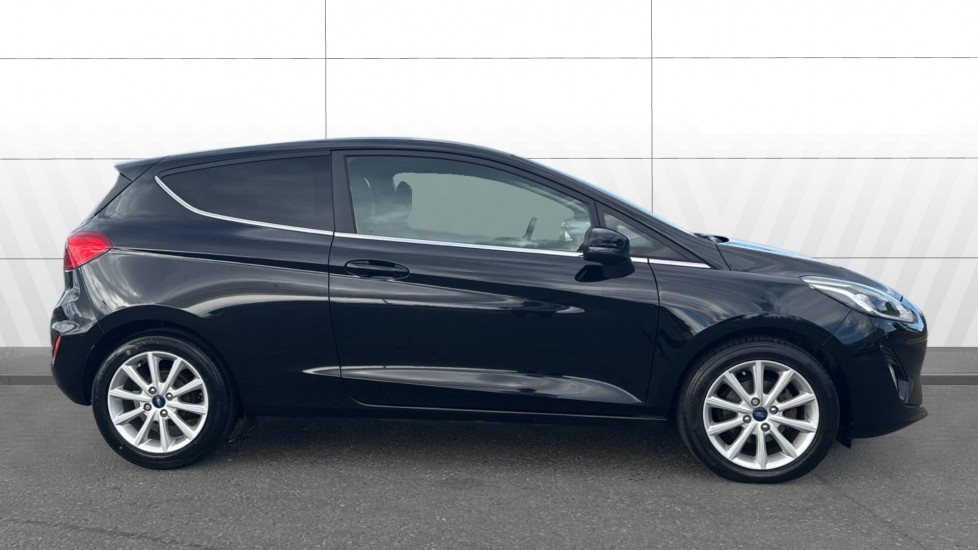 Ford Fiesta 1.0 EcoBoost Titanium 3dr Petrol Hatchback - Image 5