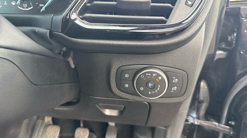 Ford Fiesta 1.0 EcoBoost Titanium 3dr Petrol Hatchback - Image 24
