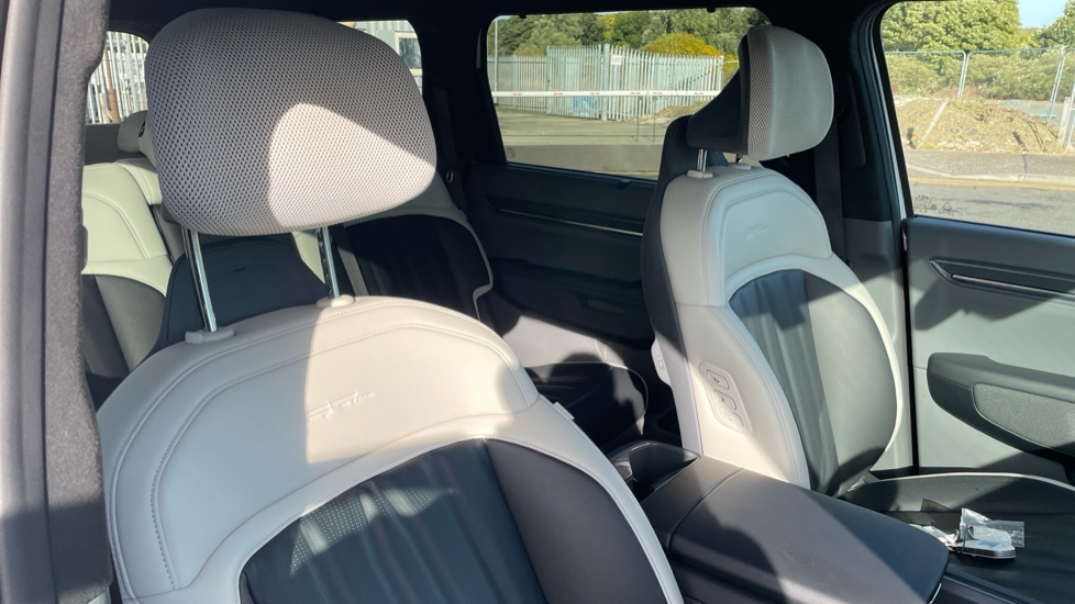 Kia EV9 282kW GT-Line S 99.8kWh AWD 5dr [7St] Auto Electric Estate - Image 28