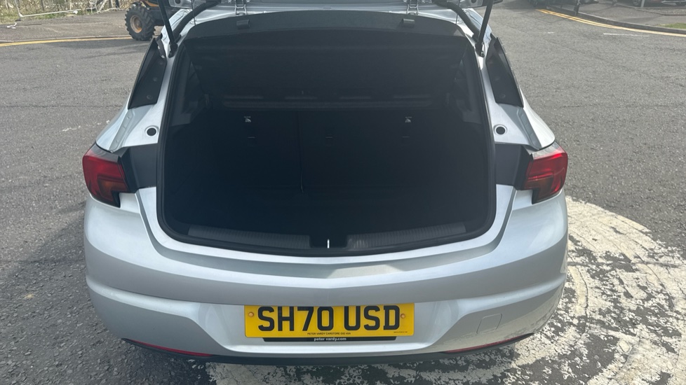 Vauxhall Astra 1.5 Turbo D 105 Business Edition Nav 5dr Diesel Hatchback - Image 4