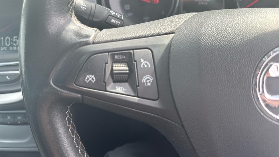 Vauxhall Astra 1.5 Turbo D 105 Business Edition Nav 5dr Diesel Hatchback - Image 27