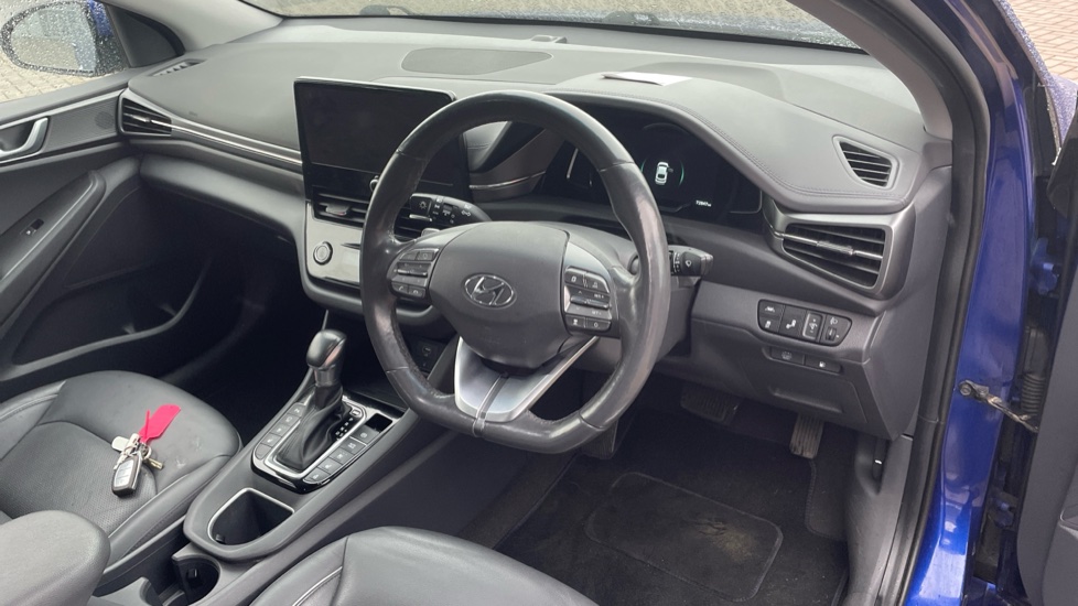 Hyundai IONIQ 1.6 GDi Hybrid Premium SE 5dr DCT Hybrid Hatchback - Image 10
