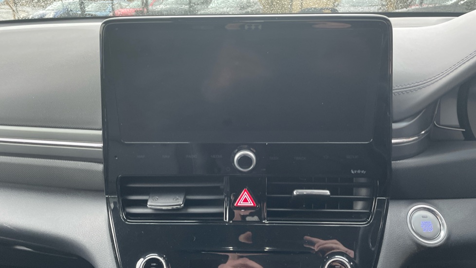 Hyundai IONIQ 1.6 GDi Hybrid Premium SE 5dr DCT Hybrid Hatchback - Image 12