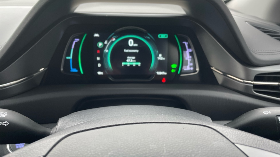 Hyundai IONIQ 1.6 GDi Hybrid Premium SE 5dr DCT Hybrid Hatchback - Image 35