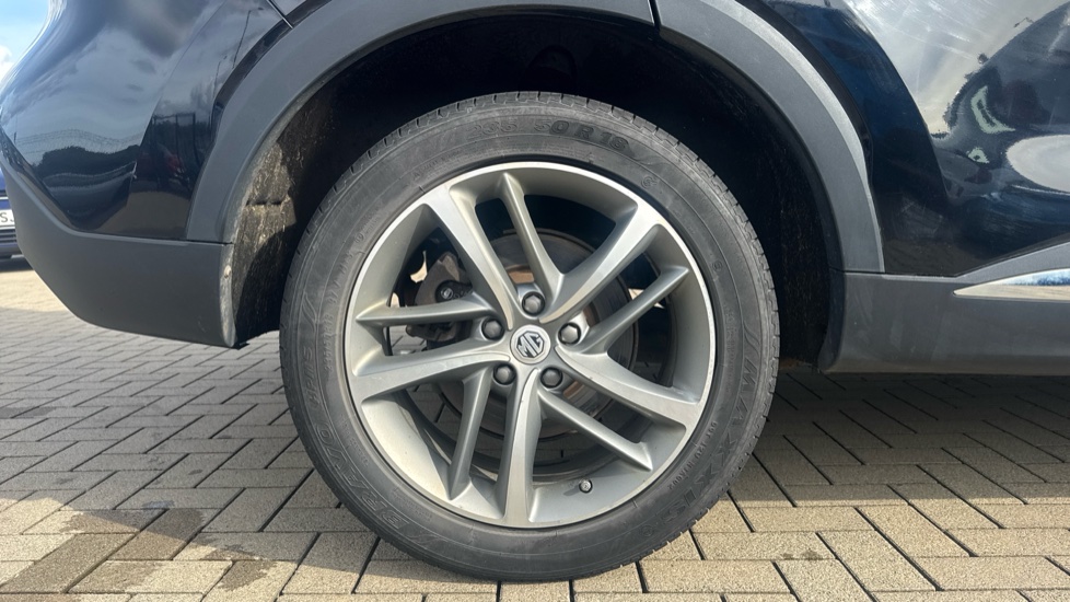 MG HS 1.5 T-GDI Exclusive 5dr DCT Petrol Hatchback - Image 7