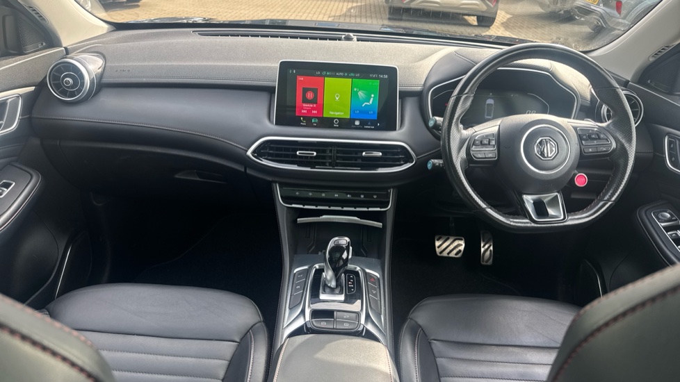 MG HS 1.5 T-GDI Exclusive 5dr DCT Petrol Hatchback - Image 10