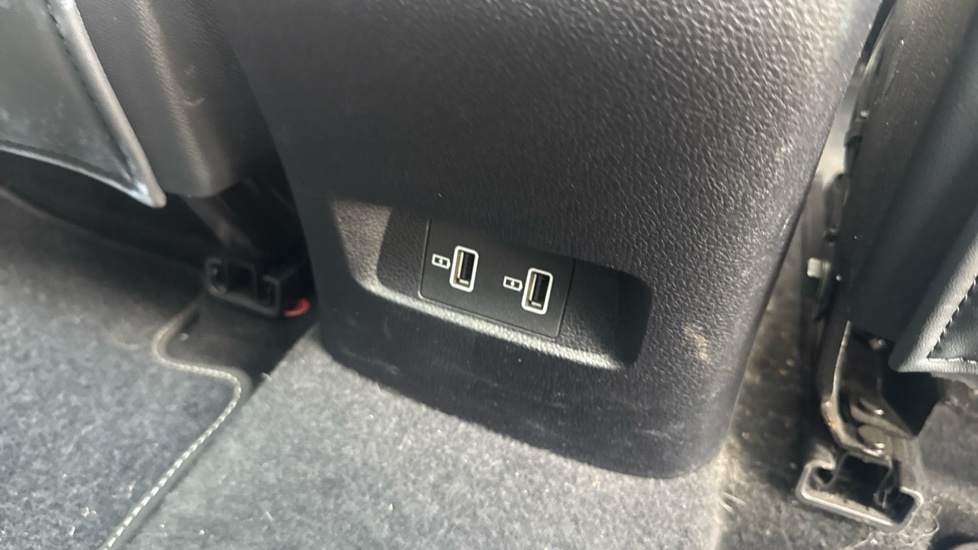 MG HS 1.5 T-GDI Exclusive 5dr DCT Petrol Hatchback - Image 31