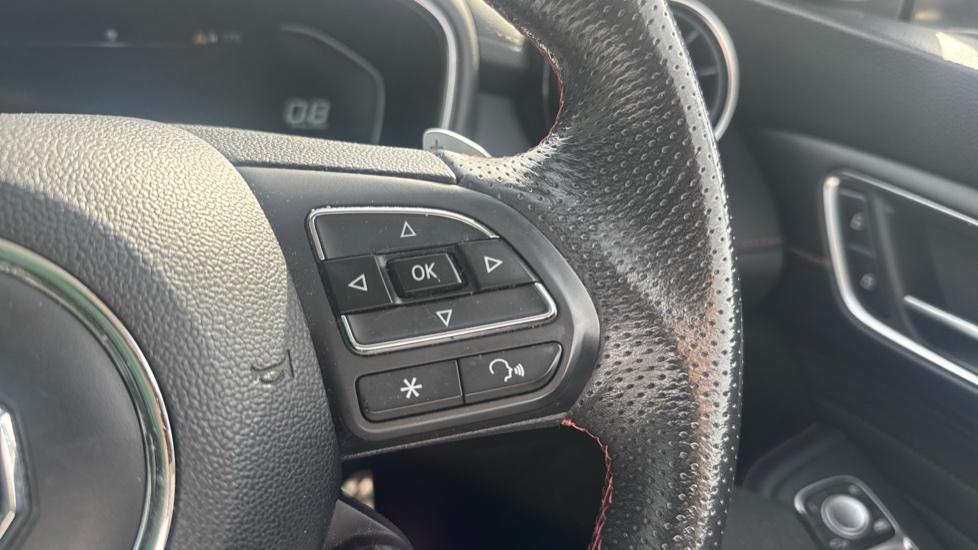 MG HS 1.5 T-GDI Exclusive 5dr DCT Petrol Hatchback - Image 37