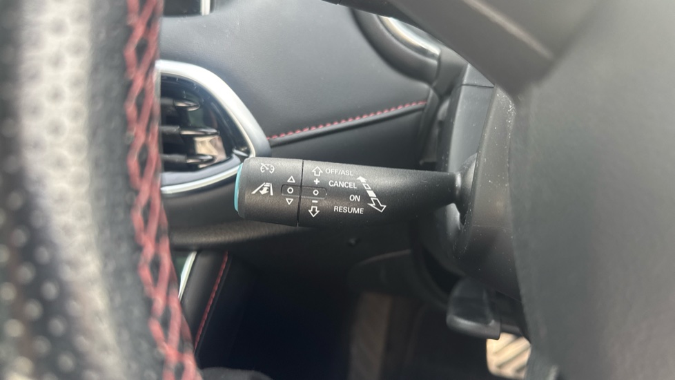 MG HS 1.5 T-GDI Exclusive 5dr DCT Petrol Hatchback - Image 39