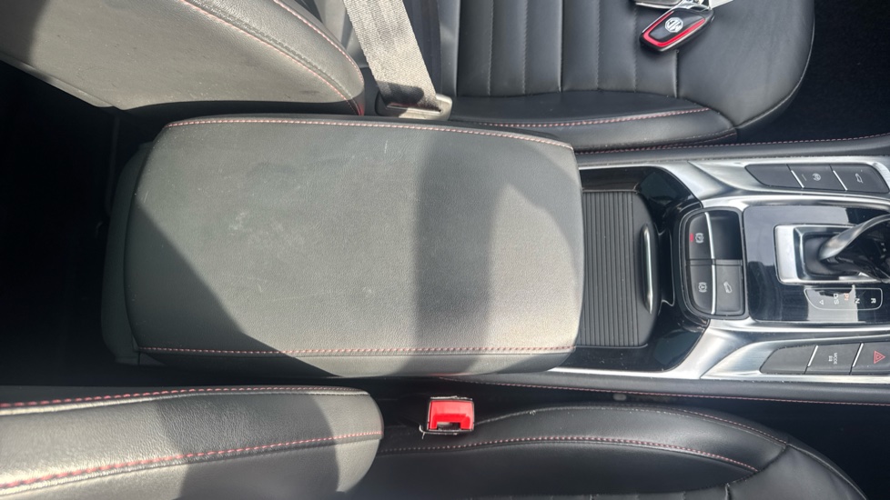 MG HS 1.5 T-GDI Exclusive 5dr DCT Petrol Hatchback - Image 49