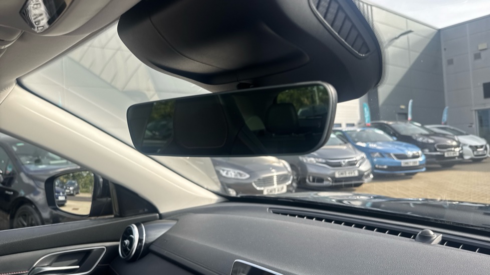 MG HS 1.5 T-GDI Exclusive 5dr DCT Petrol Hatchback - Image 52