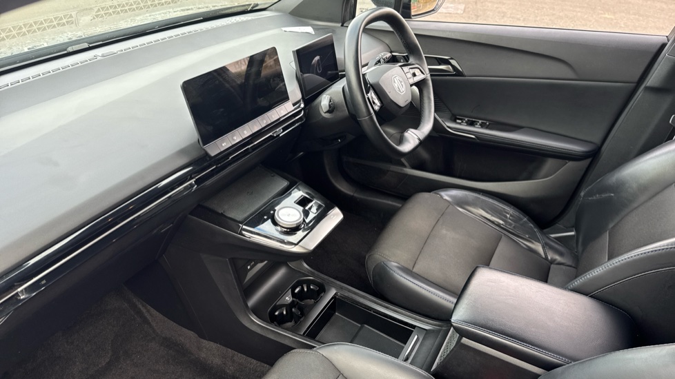 MG MG4 150kW Trophy EV Long Range 64kWh 5dr Auto Electric Hatchback - Image 9
