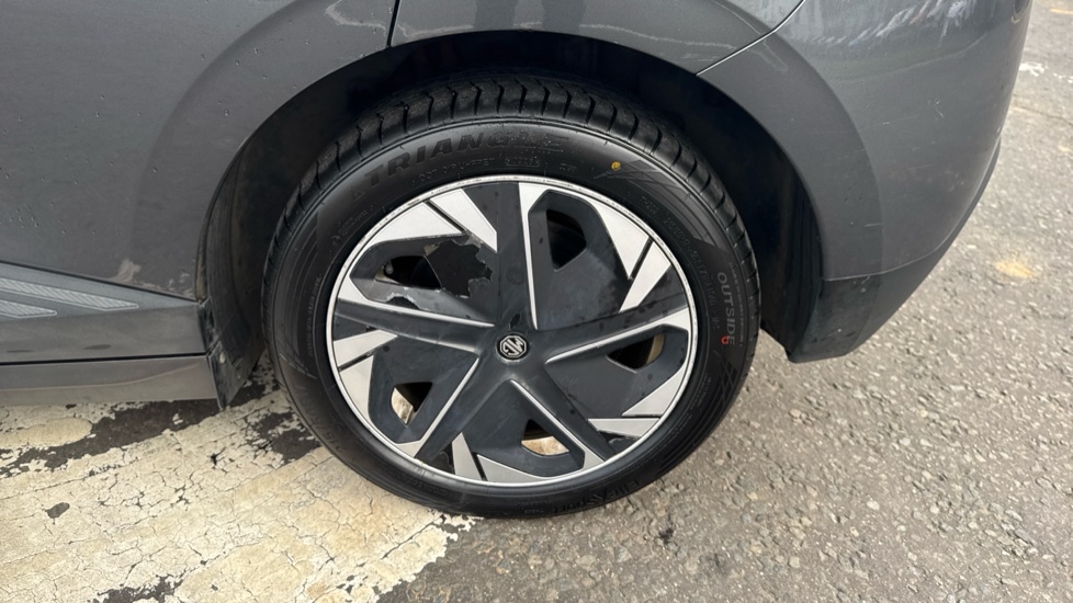MG MG4 150kW Trophy EV Long Range 64kWh 5dr Auto Electric Hatchback - Image 22