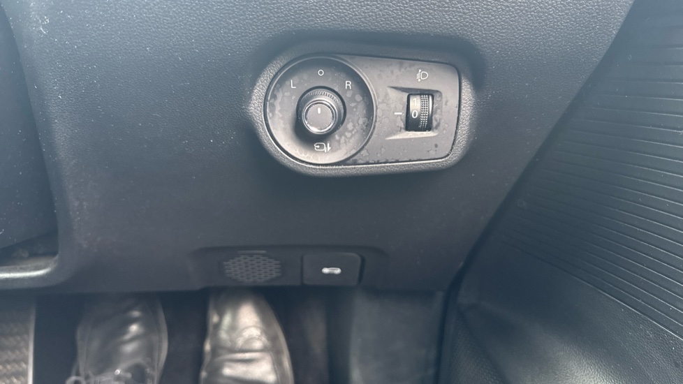 MG MG4 150kW Trophy EV Long Range 64kWh 5dr Auto Electric Hatchback - Image 40