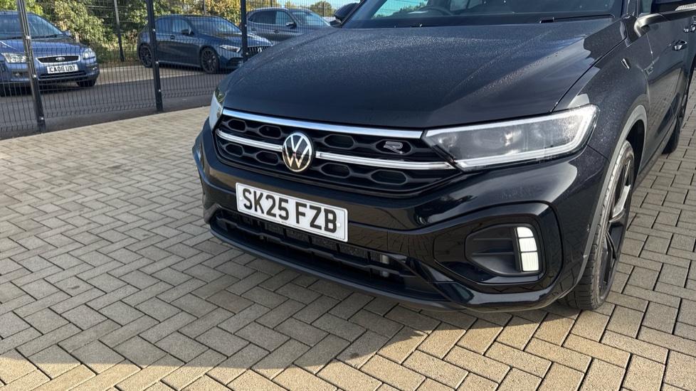 Volkswagen T-Roc 1.5 TSI Black Edition 5dr DSG Petrol Hatchback - Image 27