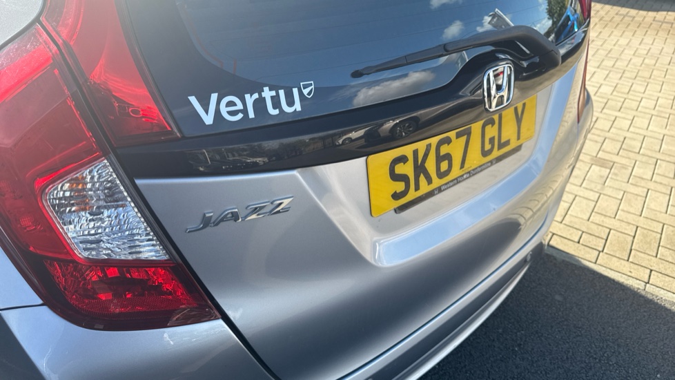 Honda Jazz 1.3 SE 5dr Petrol Hatchback - Image 22