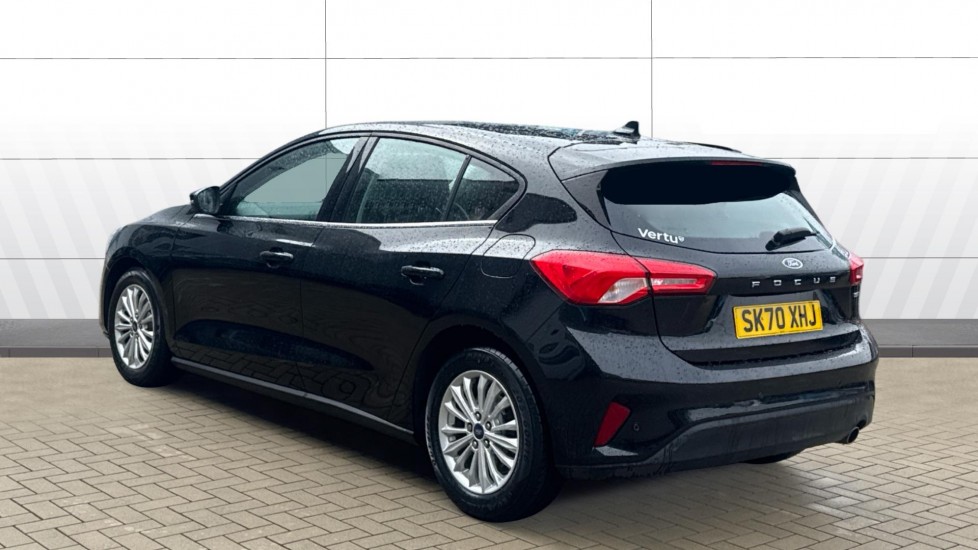 Ford Focus 1.0 EcoBoost Hybrid mHEV 125 Titanium Edition 5dr Petrol Hatchback - Image 2