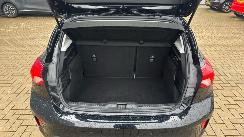 Ford Focus 1.0 EcoBoost Hybrid mHEV 125 Titanium Edition 5dr Petrol Hatchback - Image 4