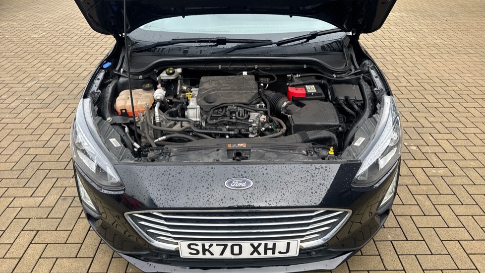 Ford Focus 1.0 EcoBoost Hybrid mHEV 125 Titanium Edition 5dr Petrol Hatchback - Image 8