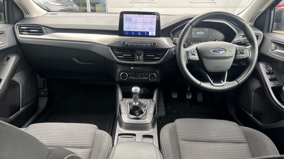 Ford Focus 1.0 EcoBoost Hybrid mHEV 125 Titanium Edition 5dr Petrol Hatchback - Image 10
