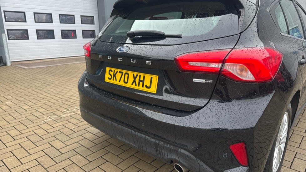 Ford Focus 1.0 EcoBoost Hybrid mHEV 125 Titanium Edition 5dr Petrol Hatchback - Image 23