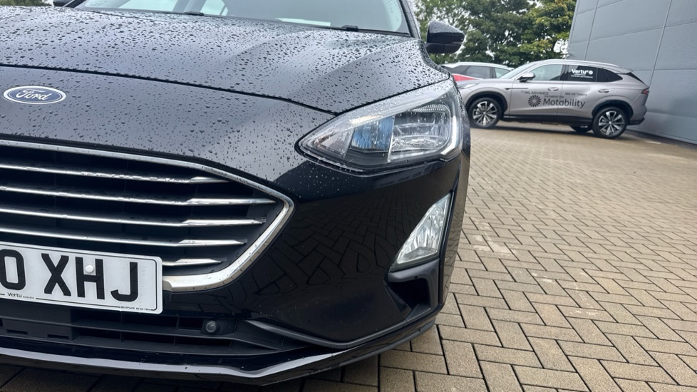 Ford Focus 1.0 EcoBoost Hybrid mHEV 125 Titanium Edition 5dr Petrol Hatchback - Image 26