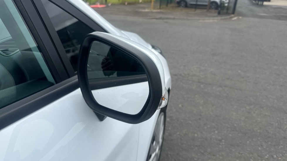 Ford Fiesta 1.1 75 Trend 3dr Petrol Hatchback - Image 24
