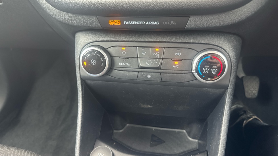 Ford Fiesta 1.1 75 Trend 3dr Petrol Hatchback - Image 37