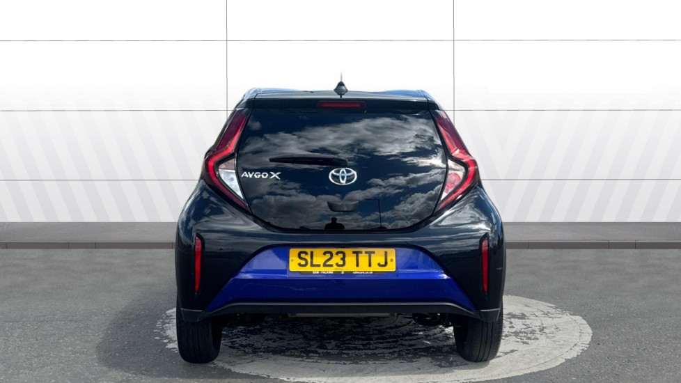 Toyota Aygo X 1.0 VVT-i Edge 5dr Petrol Hatchback - Image 6