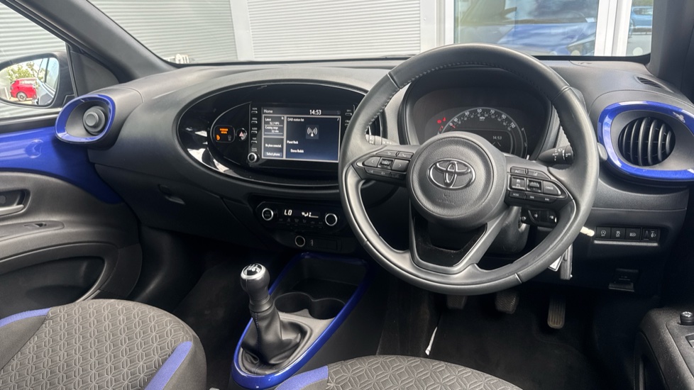 Toyota Aygo X 1.0 VVT-i Edge 5dr Petrol Hatchback - Image 11