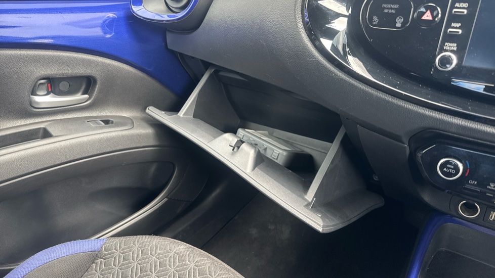 Toyota Aygo X 1.0 VVT-i Edge 5dr Petrol Hatchback - Image 27