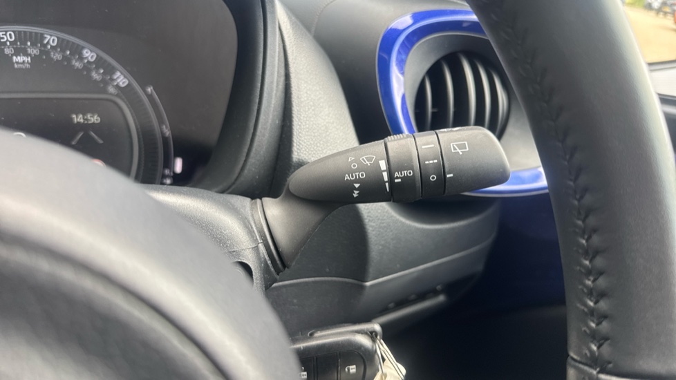 Toyota Aygo X 1.0 VVT-i Edge 5dr Petrol Hatchback - Image 30