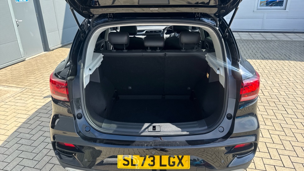 MG ZS 1.5 VTi-TECH Exclusive 5dr Petrol Hatchback - Image 4