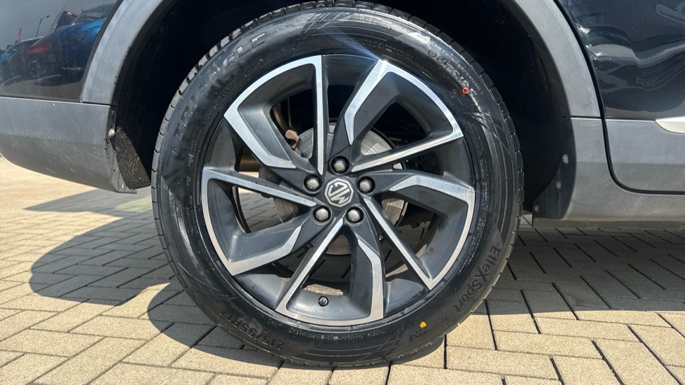 MG ZS 1.5 VTi-TECH Exclusive 5dr Petrol Hatchback - Image 7