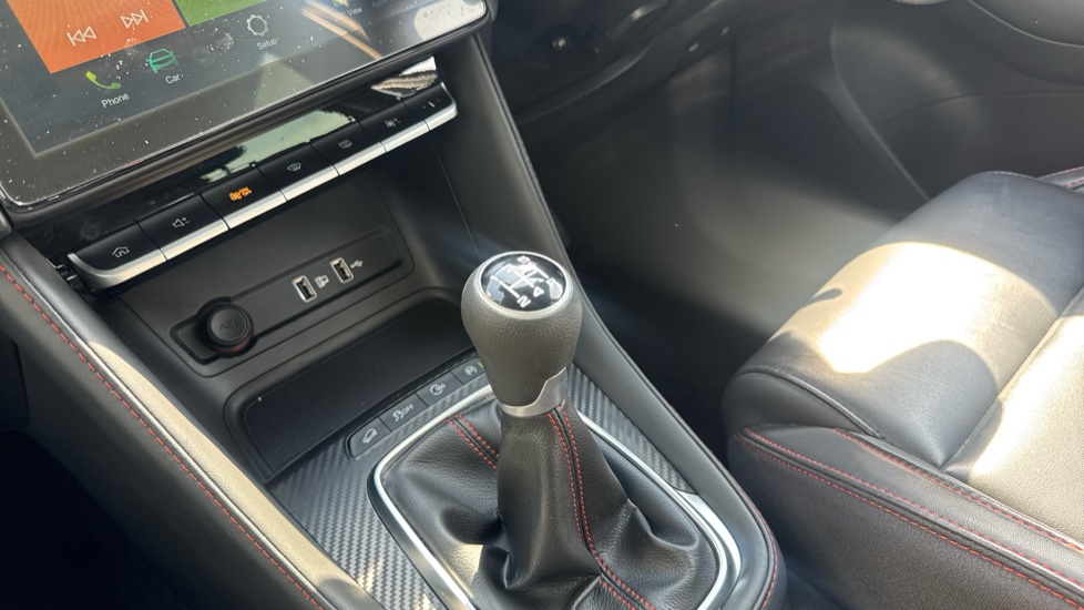 MG ZS 1.5 VTi-TECH Exclusive 5dr Petrol Hatchback - Image 13